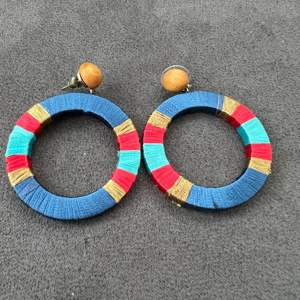 Vineyard Vines earrings